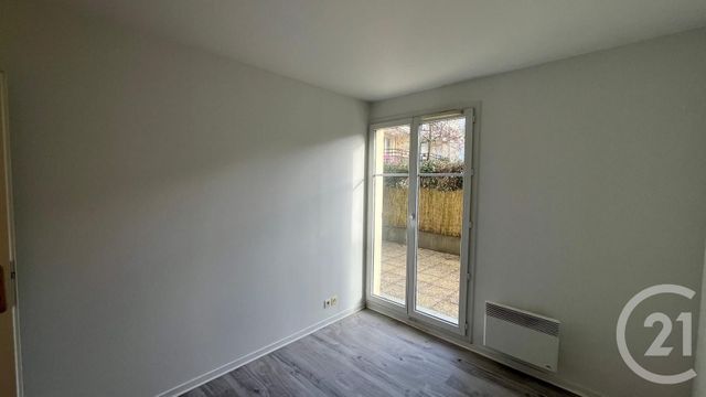 Appartement F3 à louer - 3 pièces - 63.4 m2 - TRAPPES - 78 - ILE-DE-FRANCE - Century 21 Asf Immo