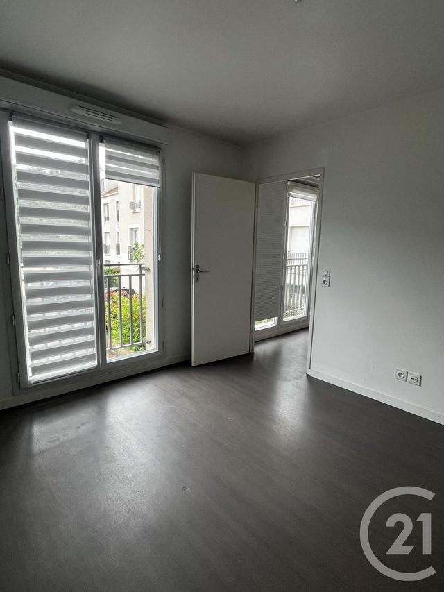 Appartement F2 à louer - 2 pièces - 36.22 m2 - TRAPPES - 78 - ILE-DE-FRANCE - Century 21 Asf Immo
