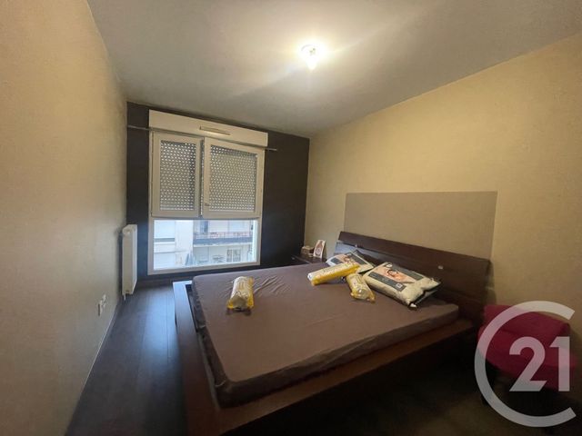 Appartement F3 à louer - 3 pièces - 66.48 m2 - TRAPPES - 78 - ILE-DE-FRANCE - Century 21 Asf Immo