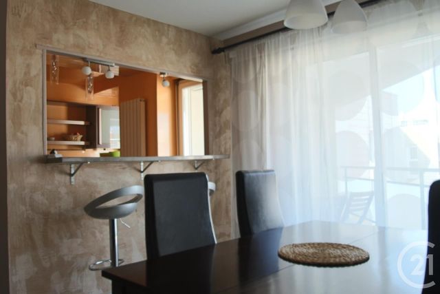 Appartement F4 à louer - 4 pièces - 82.89 m2 - TRAPPES - 78 - ILE-DE-FRANCE - Century 21 Asf Immo