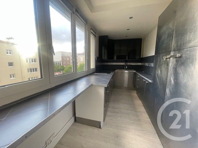 Appartement F3 à louer - 3 pièces - 61.5 m2 - COURBEVOIE - 92 - ILE-DE-FRANCE - Century 21 Asf Immo