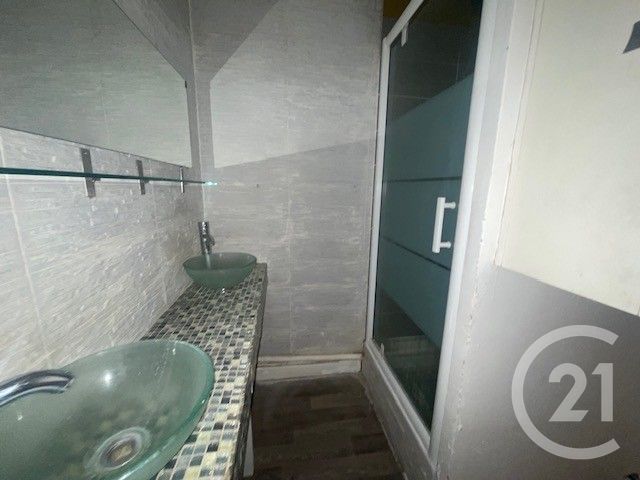 Appartement F3 à louer - 3 pièces - 61.5 m2 - COURBEVOIE - 92 - ILE-DE-FRANCE - Century 21 Asf Immo