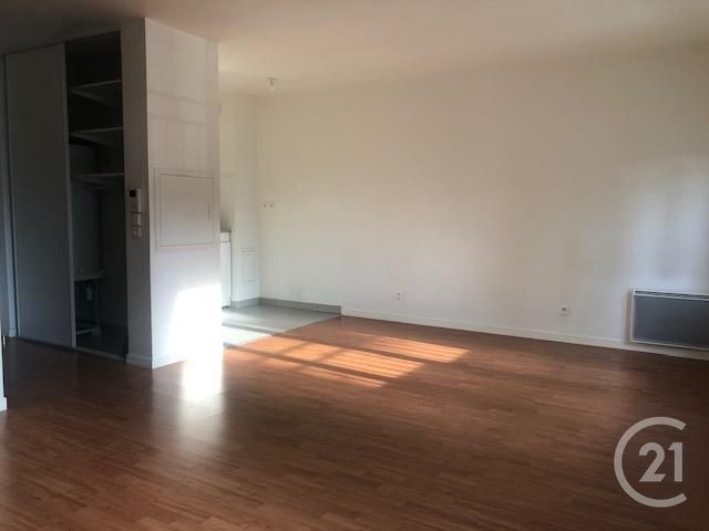 Appartement F1 à louer - 1 pièce - 36.4 m2 - AULNAY SOUS BOIS - 93 - ILE-DE-FRANCE - Century 21 Asf Immo