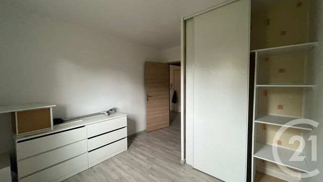 Appartement T2 à louer - 2 pièces - 40.36 m2 - TRAPPES - 78 - ILE-DE-FRANCE - Century 21 Asf Immo