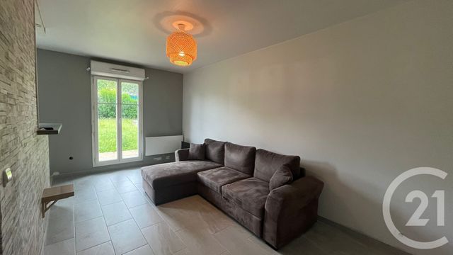 Appartement T2 à louer - 2 pièces - 40.36 m2 - TRAPPES - 78 - ILE-DE-FRANCE - Century 21 Asf Immo