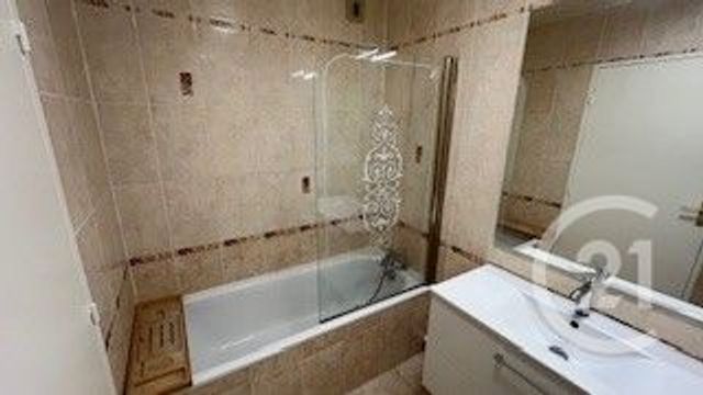 Appartement F4 à louer - 4 pièces - 86.66 m2 - MONTIGNY LE BRETONNEUX - 78 - ILE-DE-FRANCE - Century 21 Asf Immo