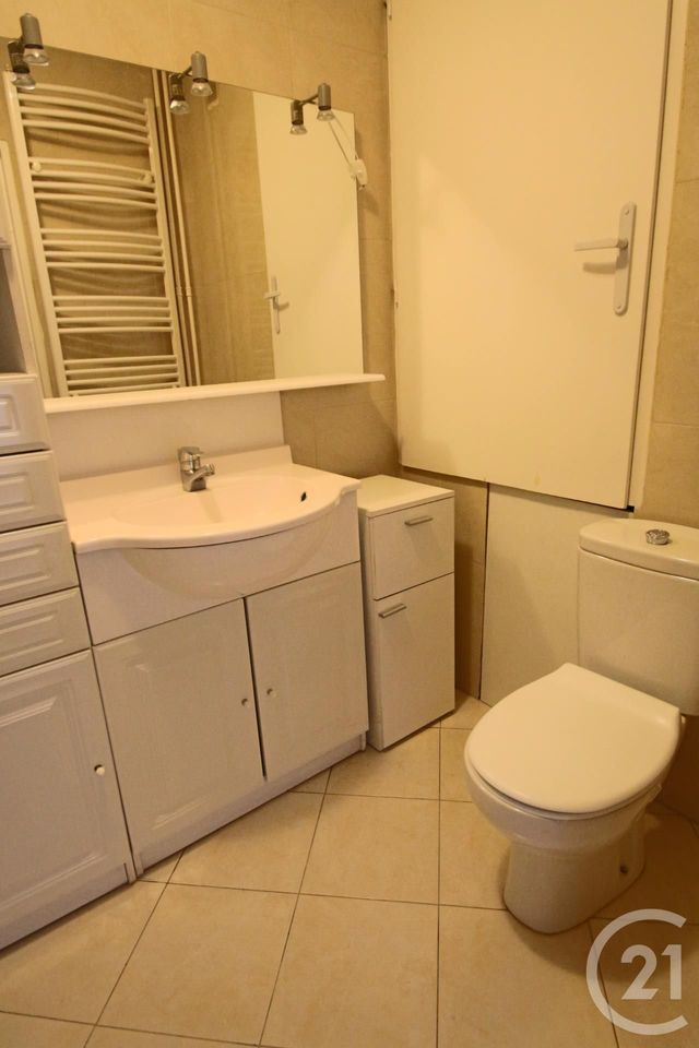 Appartement F1 à louer - 1 pièce - 32.35 m2 - BOIS D ARCY - 78 - ILE-DE-FRANCE - Century 21 Asf Immo