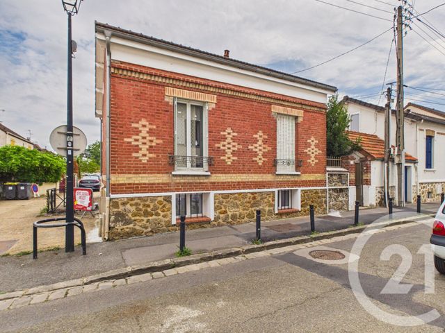 maison à vendre - 5 pièces - 121.2 m2 - TRAPPES - 78 - ILE-DE-FRANCE - Century 21 Avs Gestion