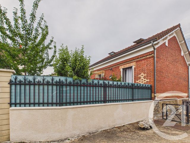 maison à vendre - 5 pièces - 121.2 m2 - TRAPPES - 78 - ILE-DE-FRANCE - Century 21 Avs Gestion