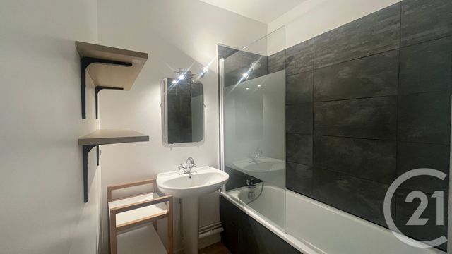 Appartement F2 à louer - 2 pièces - 46.5 m2 - ELANCOURT - 78 - ILE-DE-FRANCE - Century 21 Asf Immo