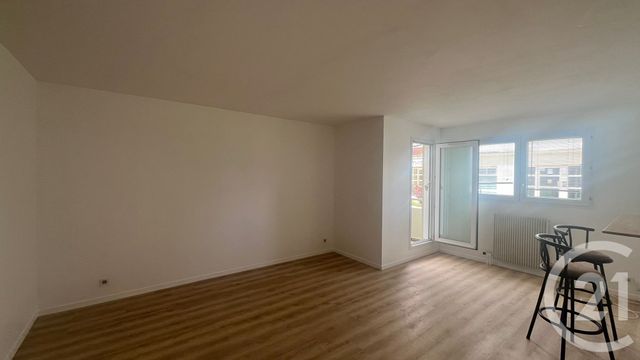 Appartement F2 à louer - 2 pièces - 46.5 m2 - ELANCOURT - 78 - ILE-DE-FRANCE - Century 21 Asf Immo