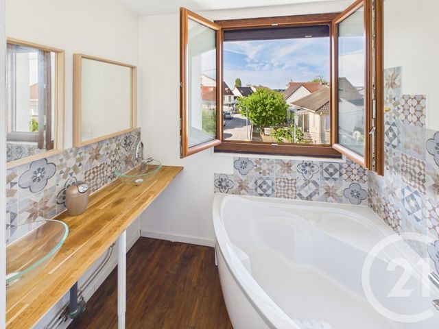maison à vendre - 4 pièces - 92.0 m2 - TRAPPES - 78 - ILE-DE-FRANCE - Century 21 Asf Immo