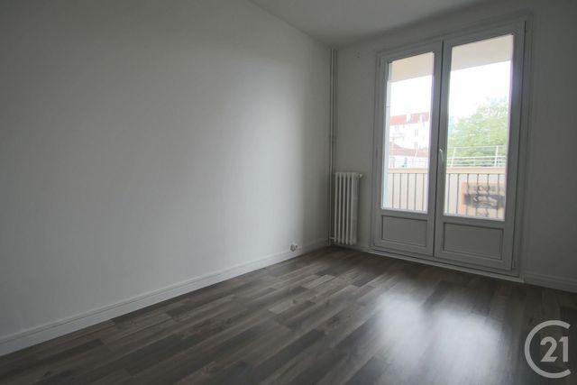 Appartement F4 à louer - 4 pièces - 68.09 m2 - TRAPPES - 78 - ILE-DE-FRANCE - Century 21 Asf Immo