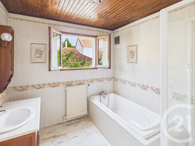 maison à vendre - 5 pièces - 274.0 m2 - TRAPPES - 78 - ILE-DE-FRANCE - Century 21 Asf Immo
