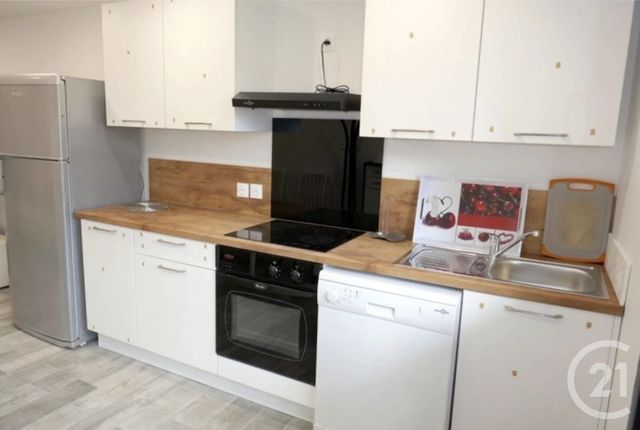Appartement Studio à louer - 1 pièce - 26.19 m2 - TRAPPES - 78 - ILE-DE-FRANCE - Century 21 Avs Gestion