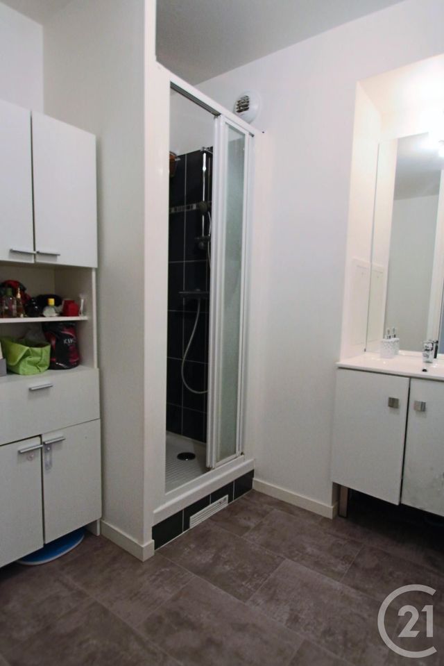 Appartement T2 à louer - 2 pièces - 44.49 m2 - TRAPPES - 78 - ILE-DE-FRANCE - Century 21 Asf Immo