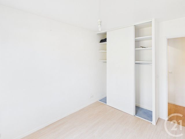 Appartement F2 à vendre - 2 pièces - 45.1 m2 - TRAPPES - 78 - ILE-DE-FRANCE - Century 21 Asf Immo