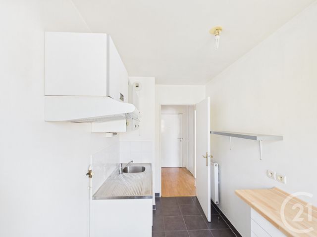 Appartement F2 à vendre - 2 pièces - 45.1 m2 - TRAPPES - 78 - ILE-DE-FRANCE - Century 21 Asf Immo