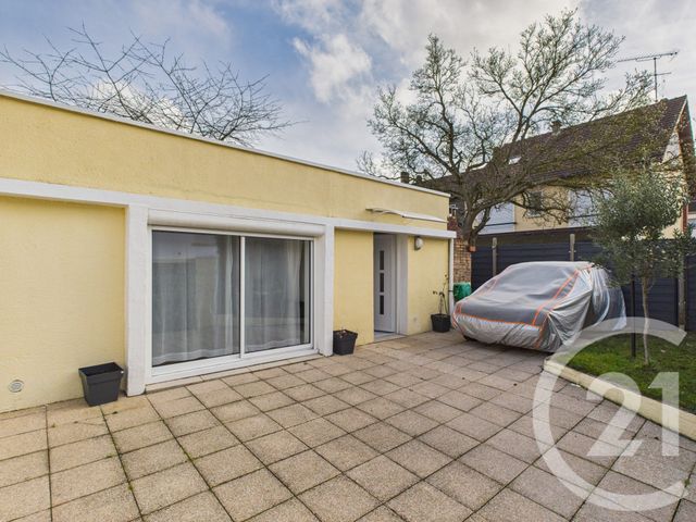 maison à louer - 2 pièces - 47.5 m2 - TRAPPES - 78 - ILE-DE-FRANCE - Century 21 Asf Immo