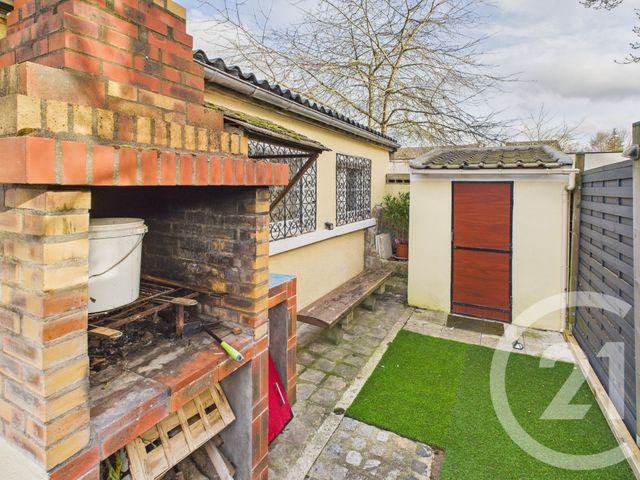 maison à louer - 2 pièces - 47.5 m2 - TRAPPES - 78 - ILE-DE-FRANCE - Century 21 Asf Immo