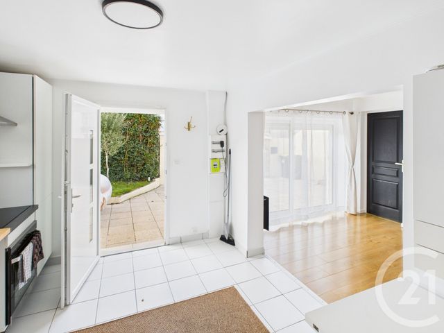 maison à louer - 2 pièces - 47.5 m2 - TRAPPES - 78 - ILE-DE-FRANCE - Century 21 Asf Immo