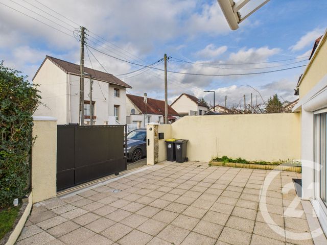 maison à louer - 2 pièces - 47.5 m2 - TRAPPES - 78 - ILE-DE-FRANCE - Century 21 Asf Immo